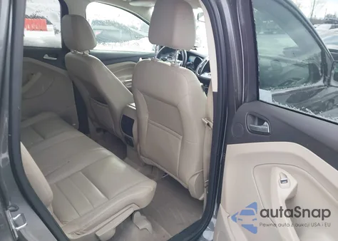 2015 Ford Escape Titanium z USA, uszkodzony, nr VIN 1FMCU9J98FUA88893